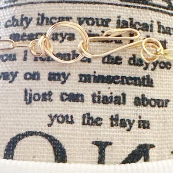 Dainty blue apatite curb link chain necklace - Picture 3 of 3